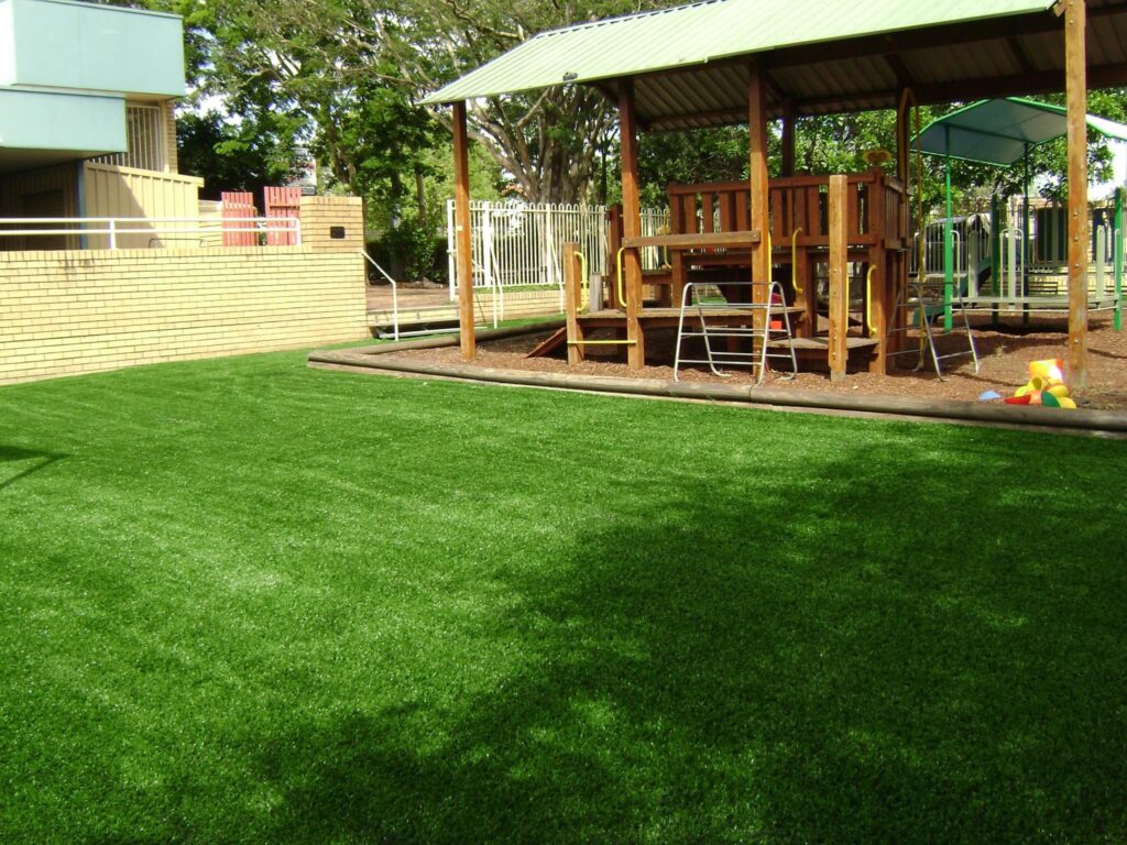 All seasons synthetic turf by gardengreen